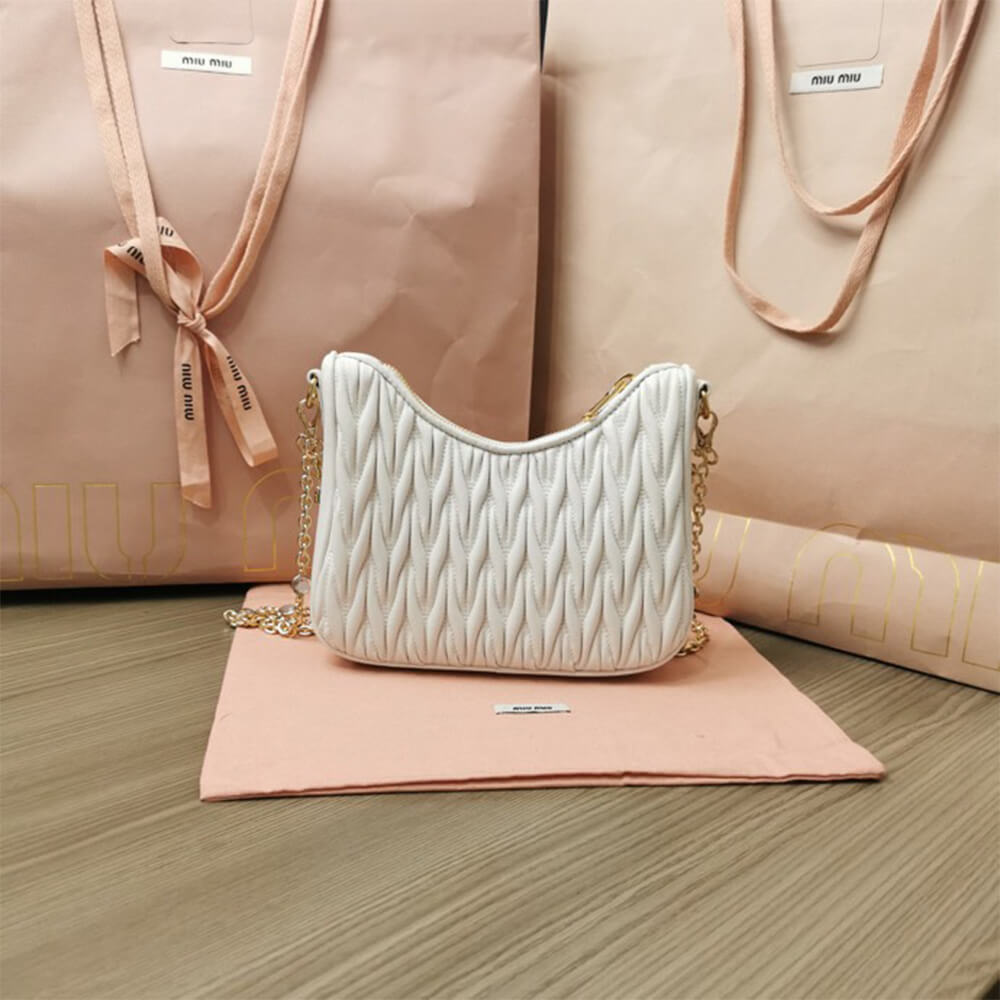 M1um1u Matelasse nappa leather shoulder bag