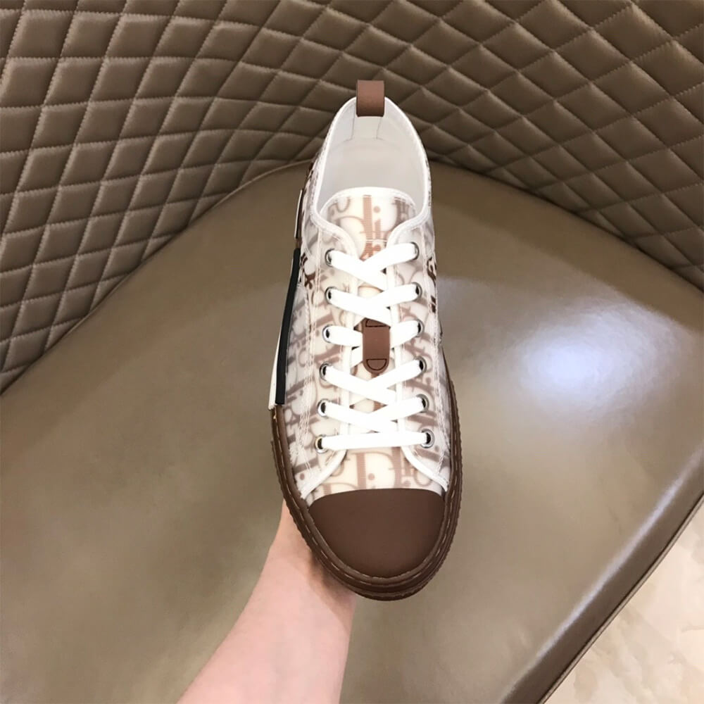 B23 LOW-TOP SNEAKER