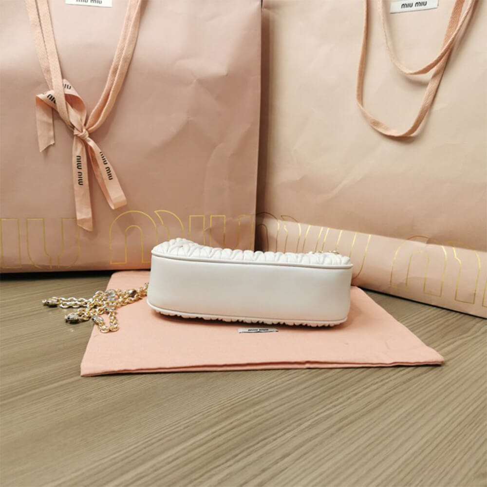 M1um1u Matelasse nappa leather shoulder bag