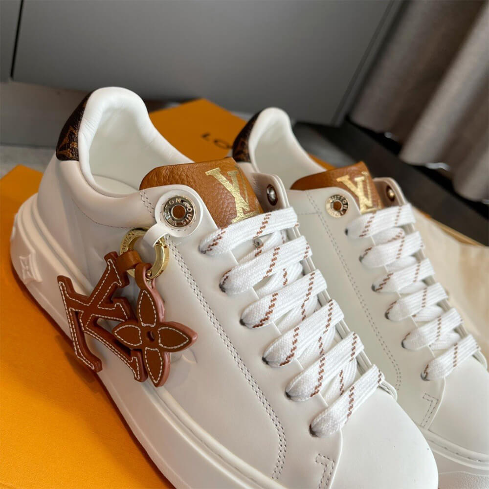 TIME OUT SNEAKER