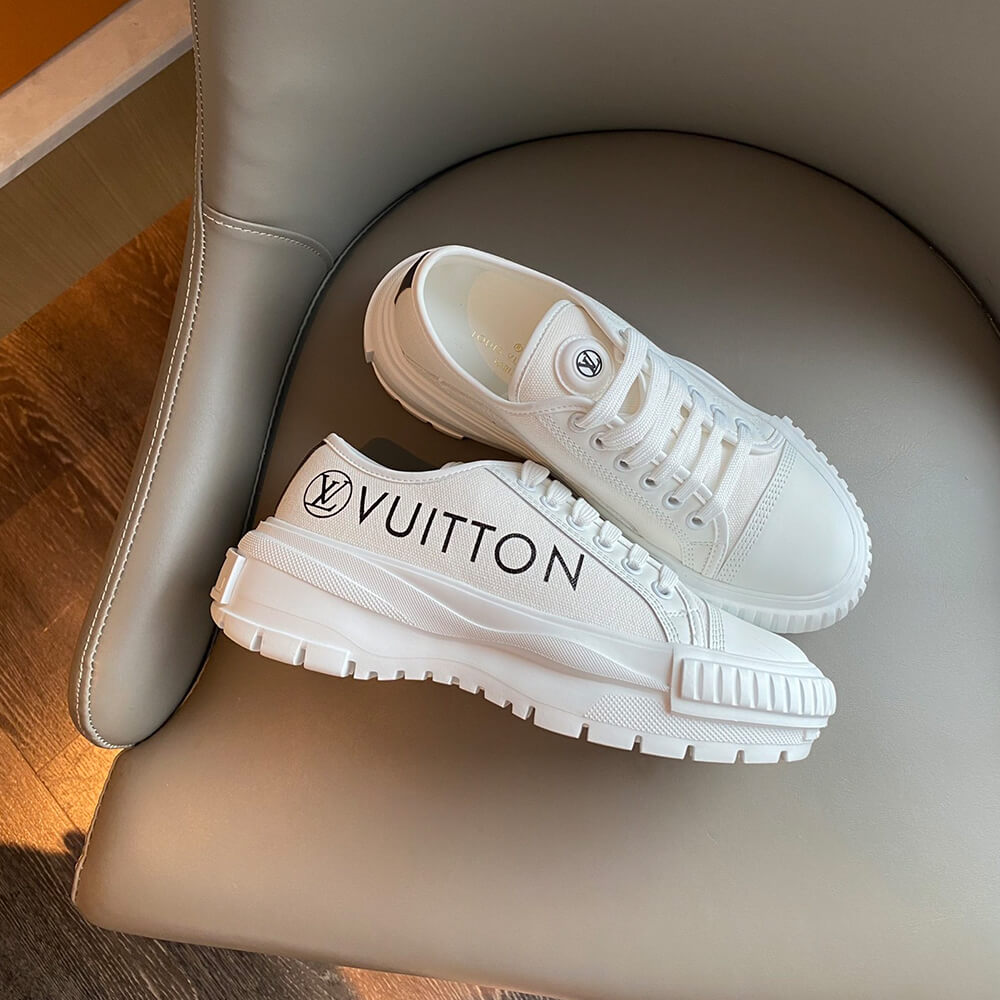 LV SQUAD SNEAKER