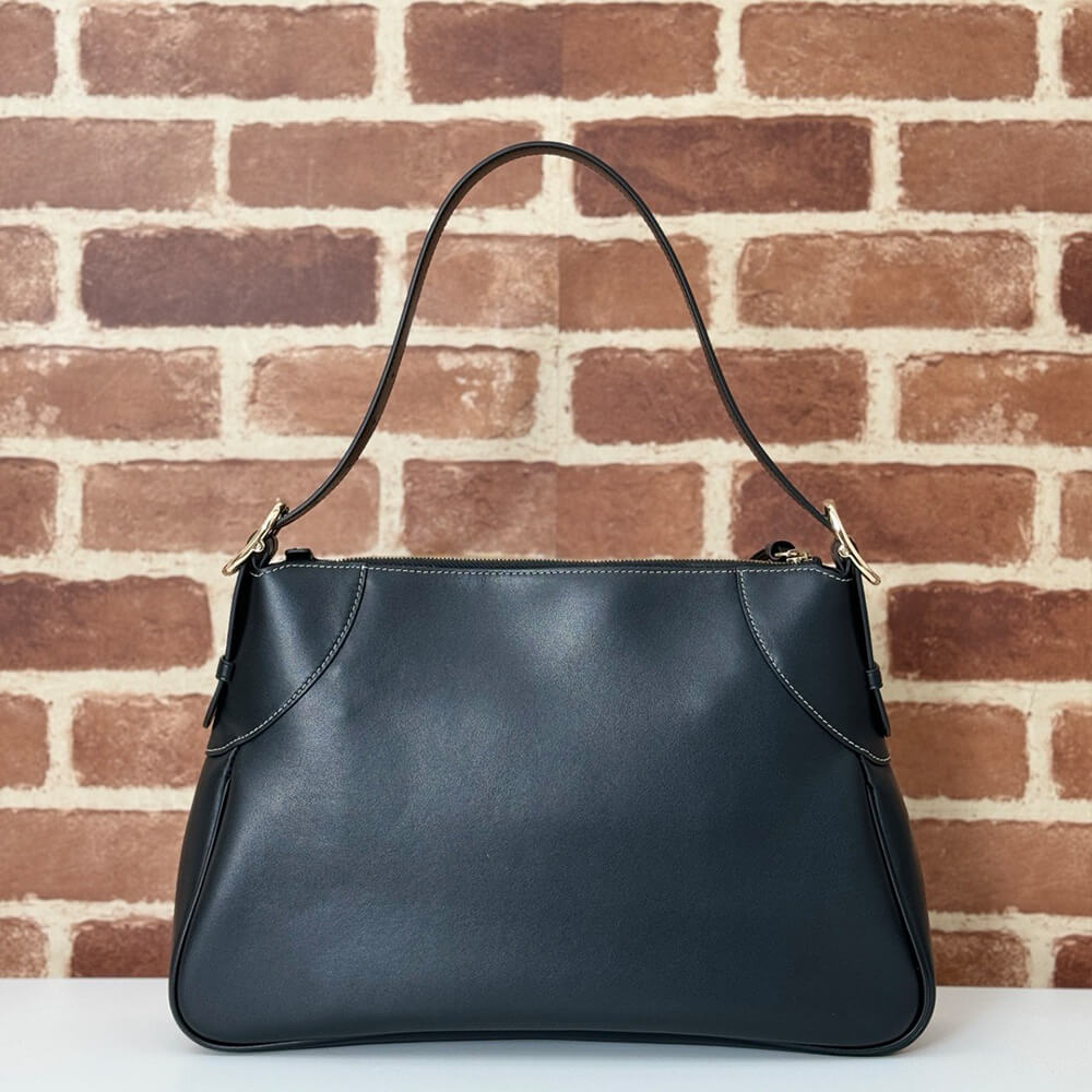 GG Emblem medium shoulder bag