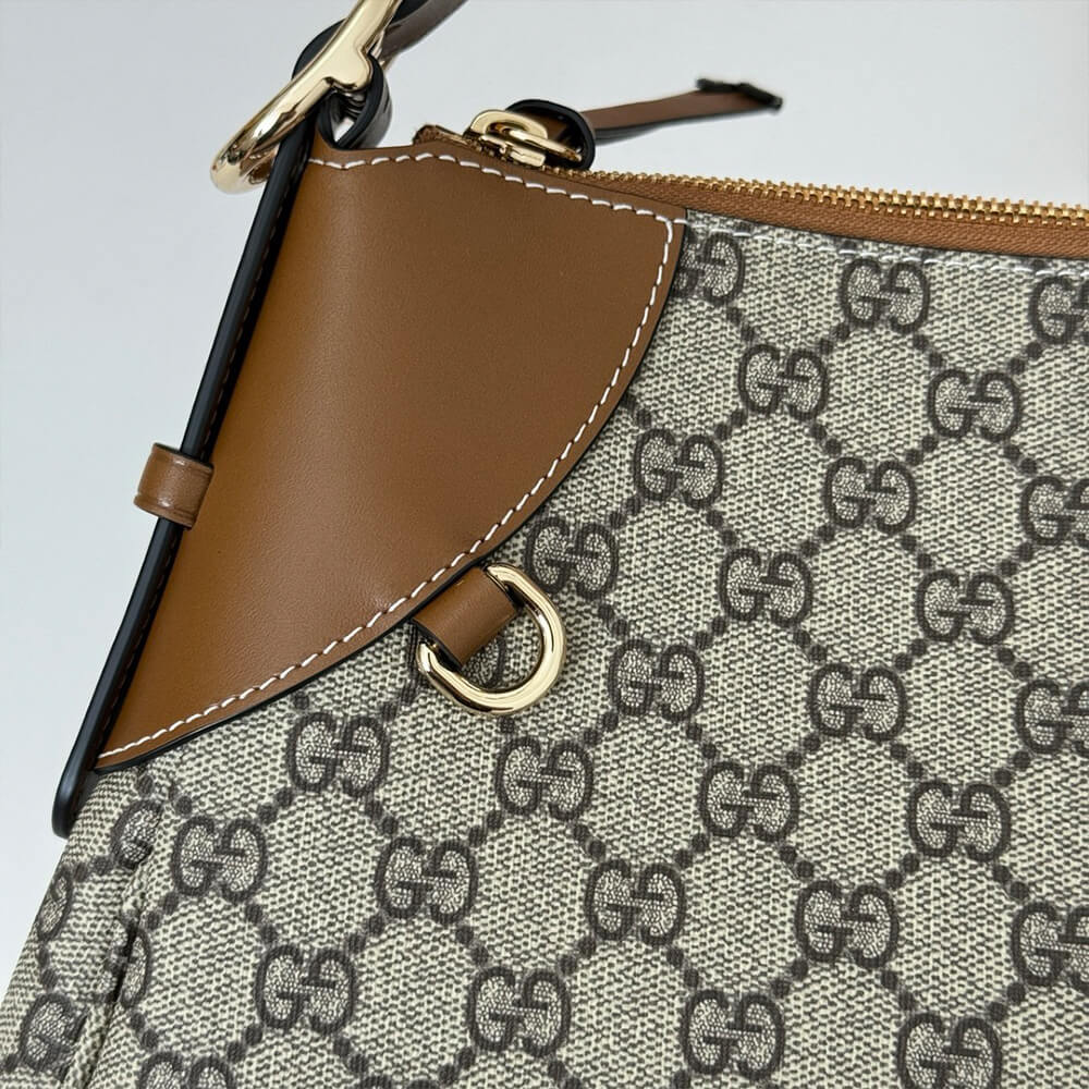 GG Emblem medium shoulder bag