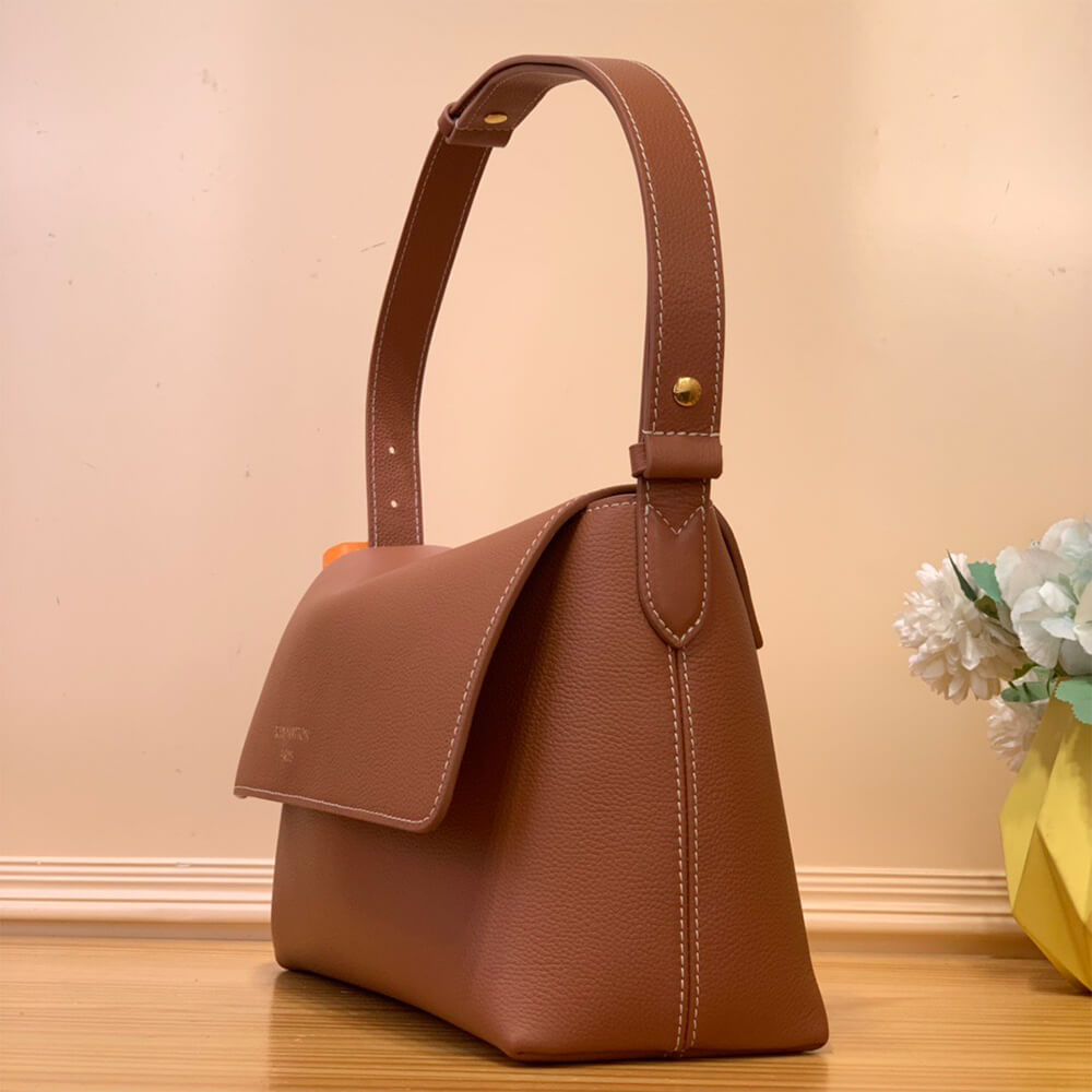 LV Low Key Messenger(HIGH-END GRADE)