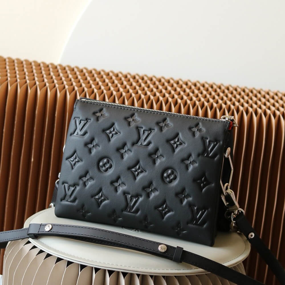 LV Coussin BB