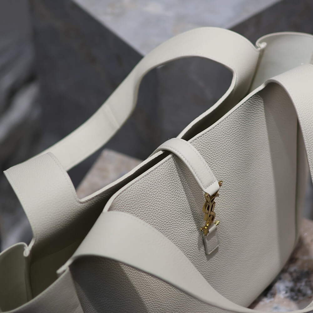 LE 5 A 7 BEA IN GRAINED LEATHER