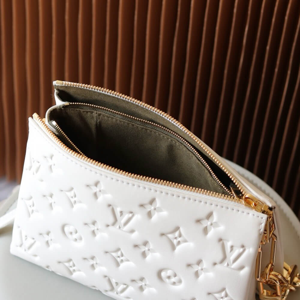 LV Coussin BB