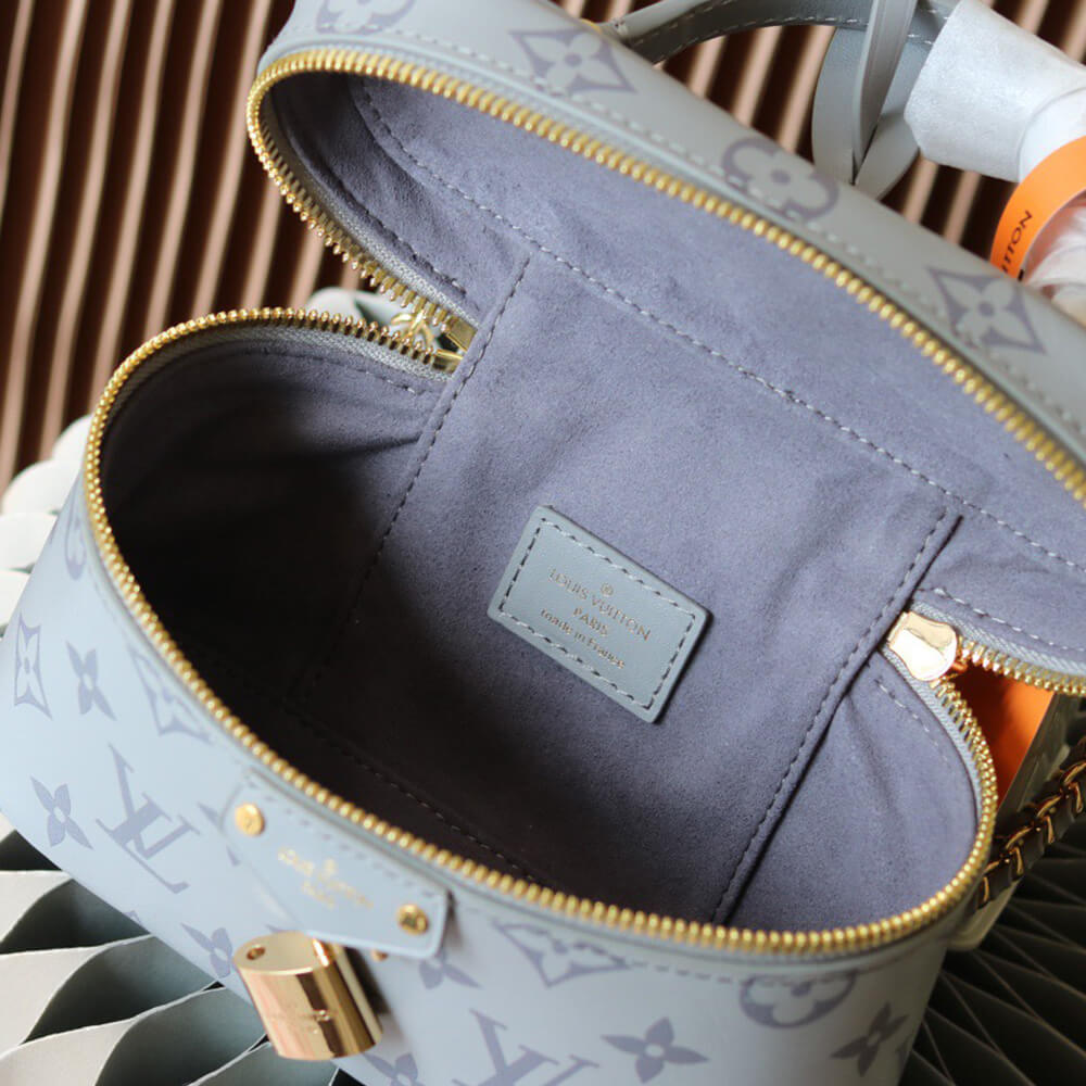 LV Vanity Chain Pouch