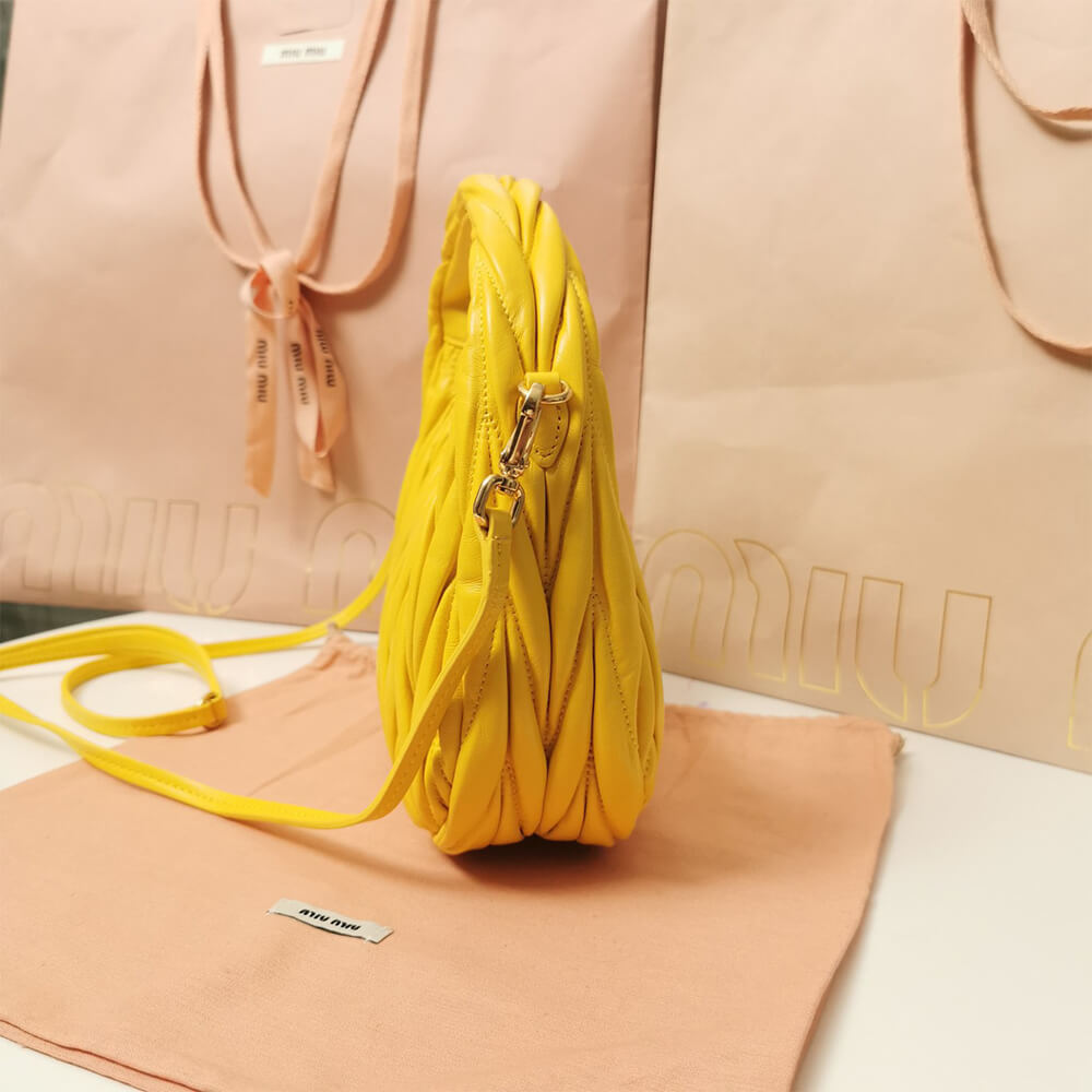 Small Wander matelasse nappa leather hobo bag(HIGH-END GRADE)
