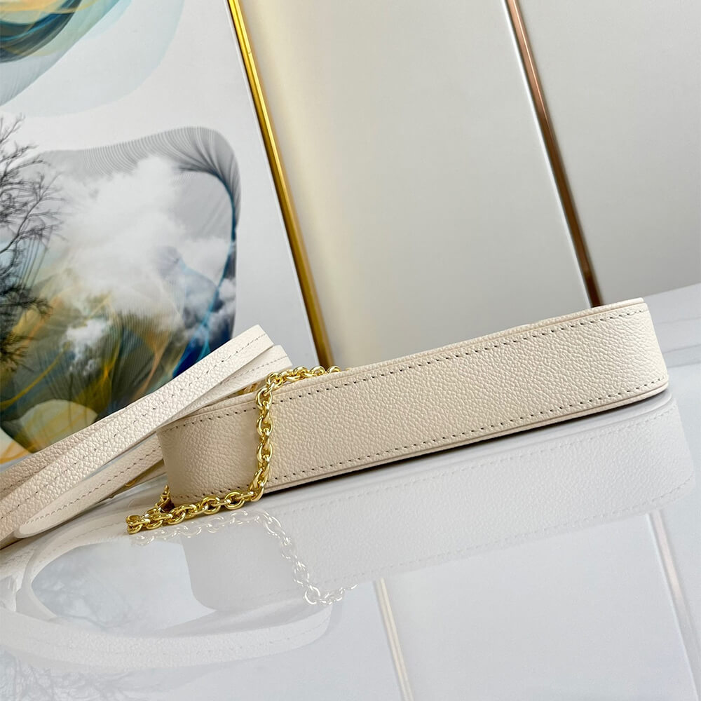 LV Easy Pouch On Strap