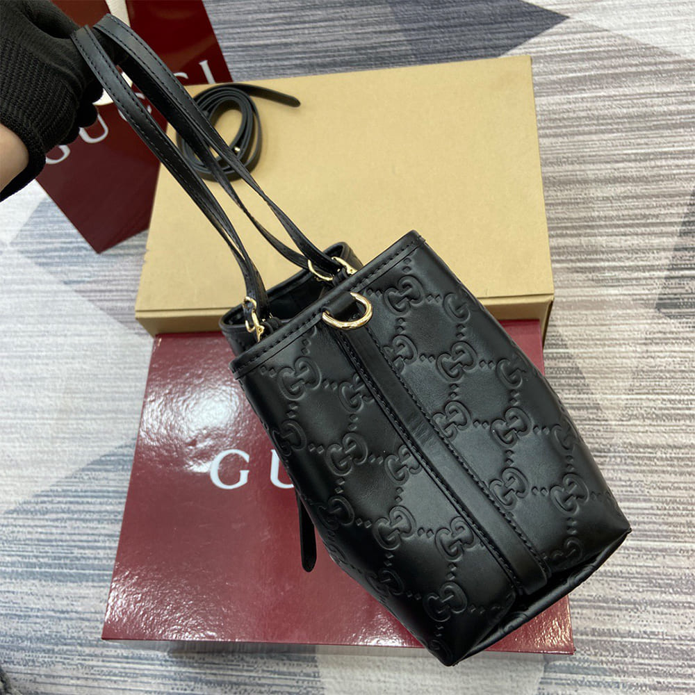 GG Emblem medium tote bag