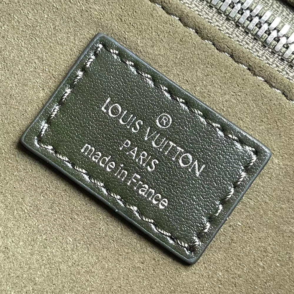 LV Carryall Vibe MM