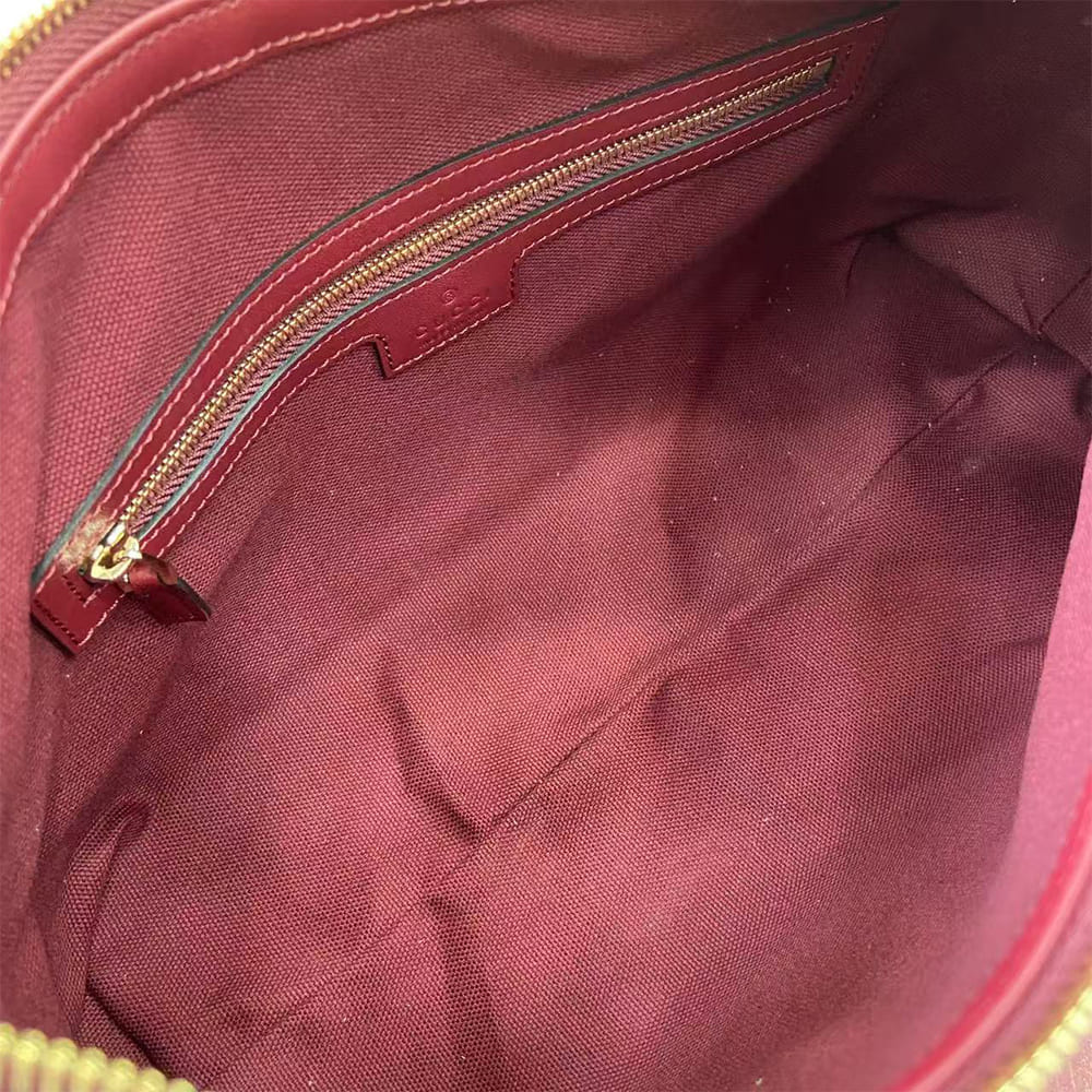 GG Emblem medium shoulder bag